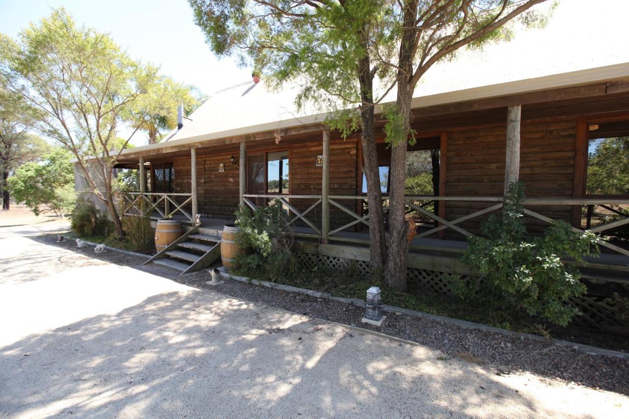 ซิลเวอร์พอยต์ แอคคอมมอเดชั่น Bed & Breakfast โพโคลบิน ภายนอก รูปภาพ